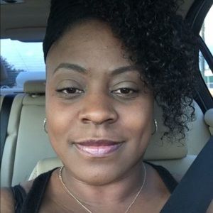 Meet your Posher, Cora